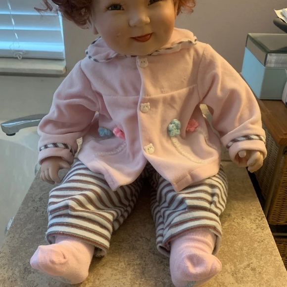 Duck House Heirlooms Porcelain Doll - Picture 6 of 8